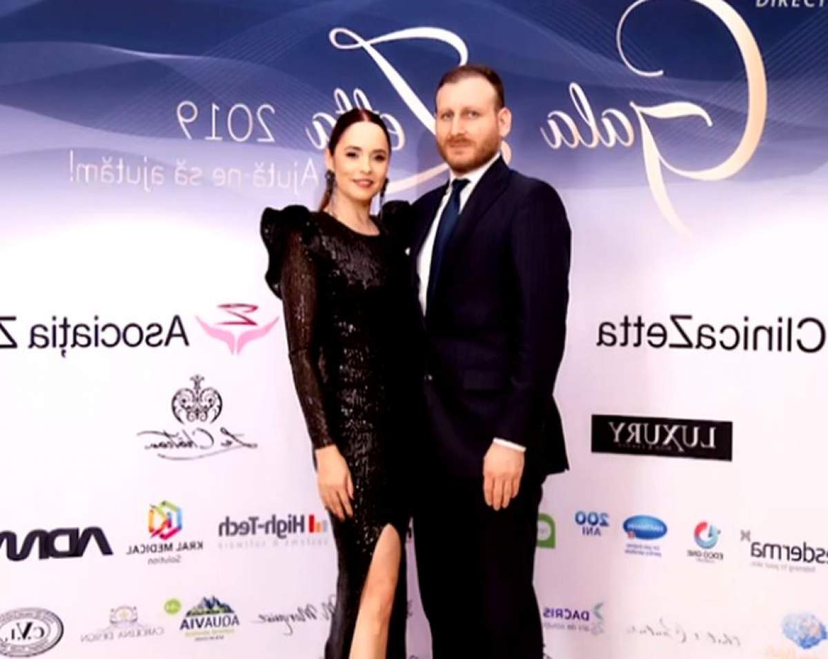 Fotografie cu Andreea Marin și iubitul, ambii îmbrăcați în negru