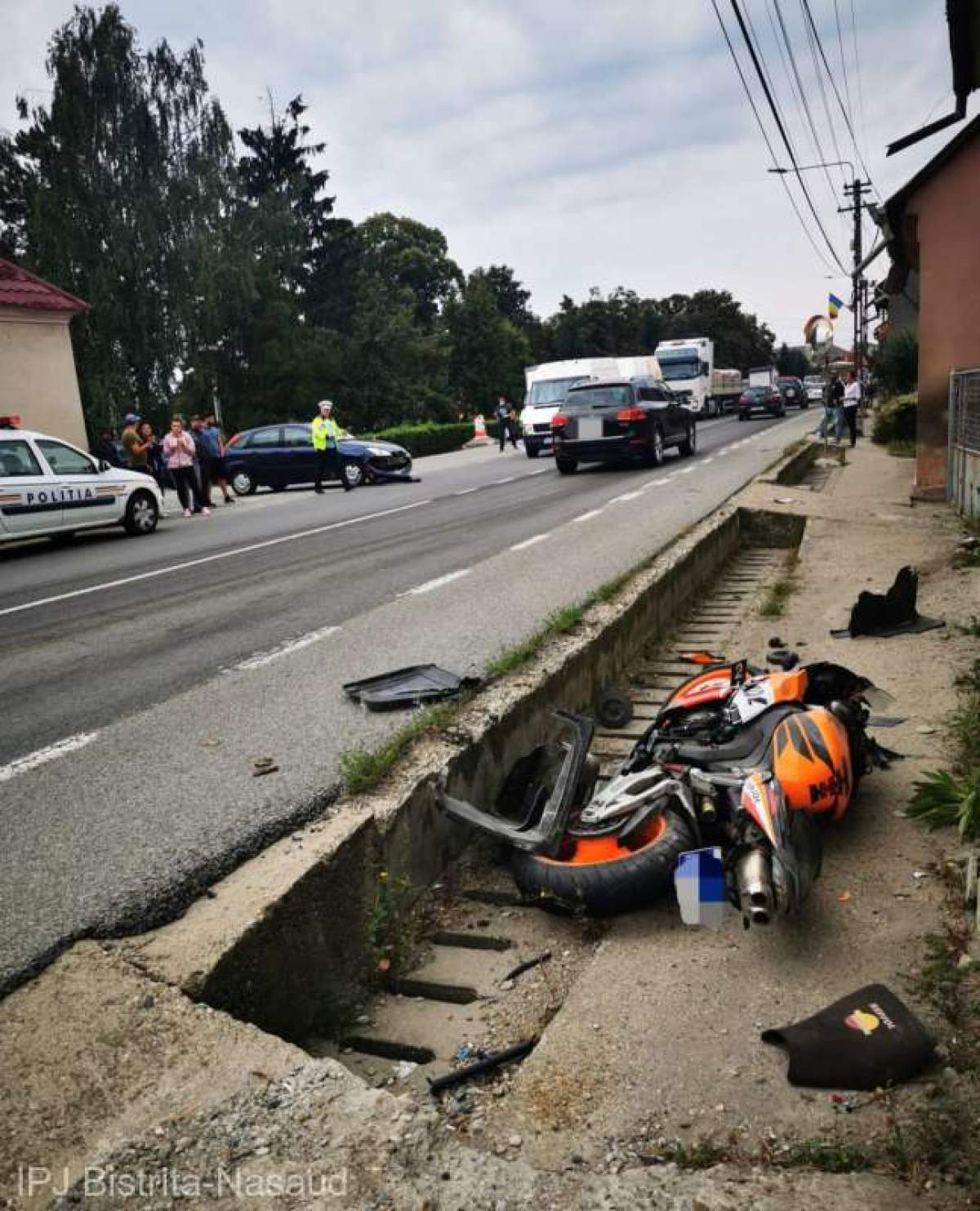 Accident cumplit cu un motociclist, în Bistrița-Năsăud