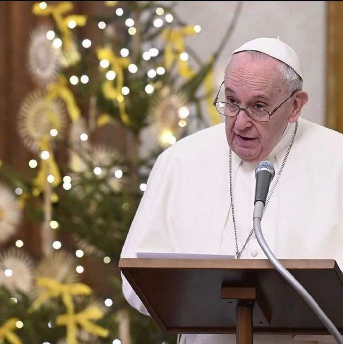 Medicul Papei Francisc s-a infectat cu COVID-19 și a murit