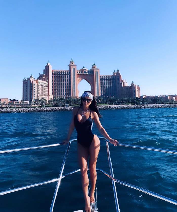 Ana Maria Mocanu în Dubai.