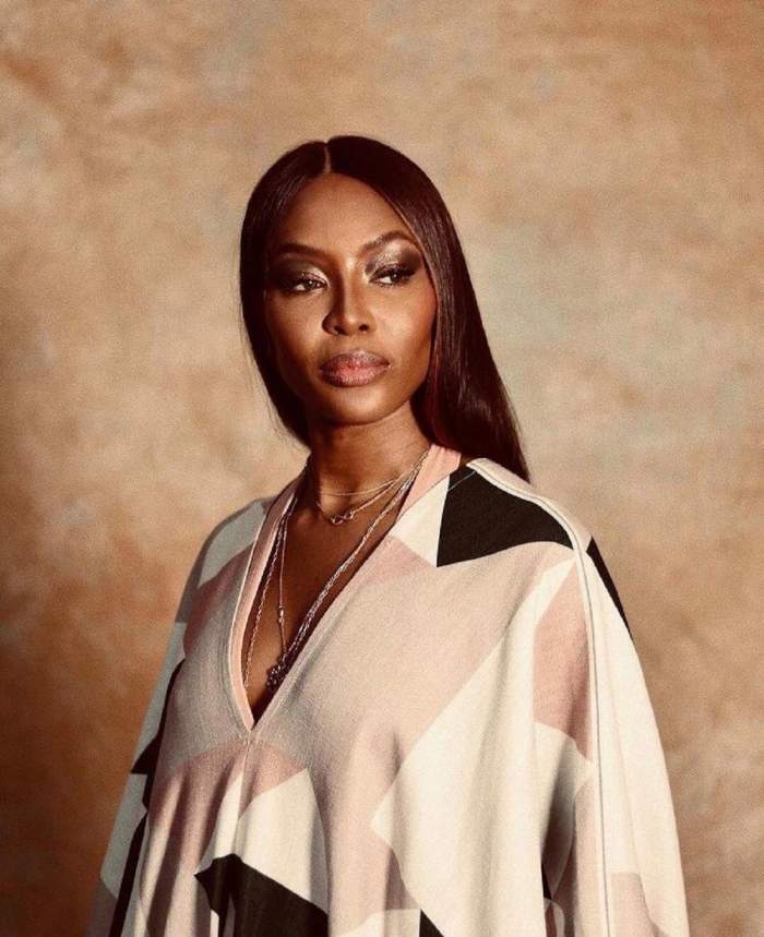 Naomi Campbell, imagini incendiare la 50 de ani!