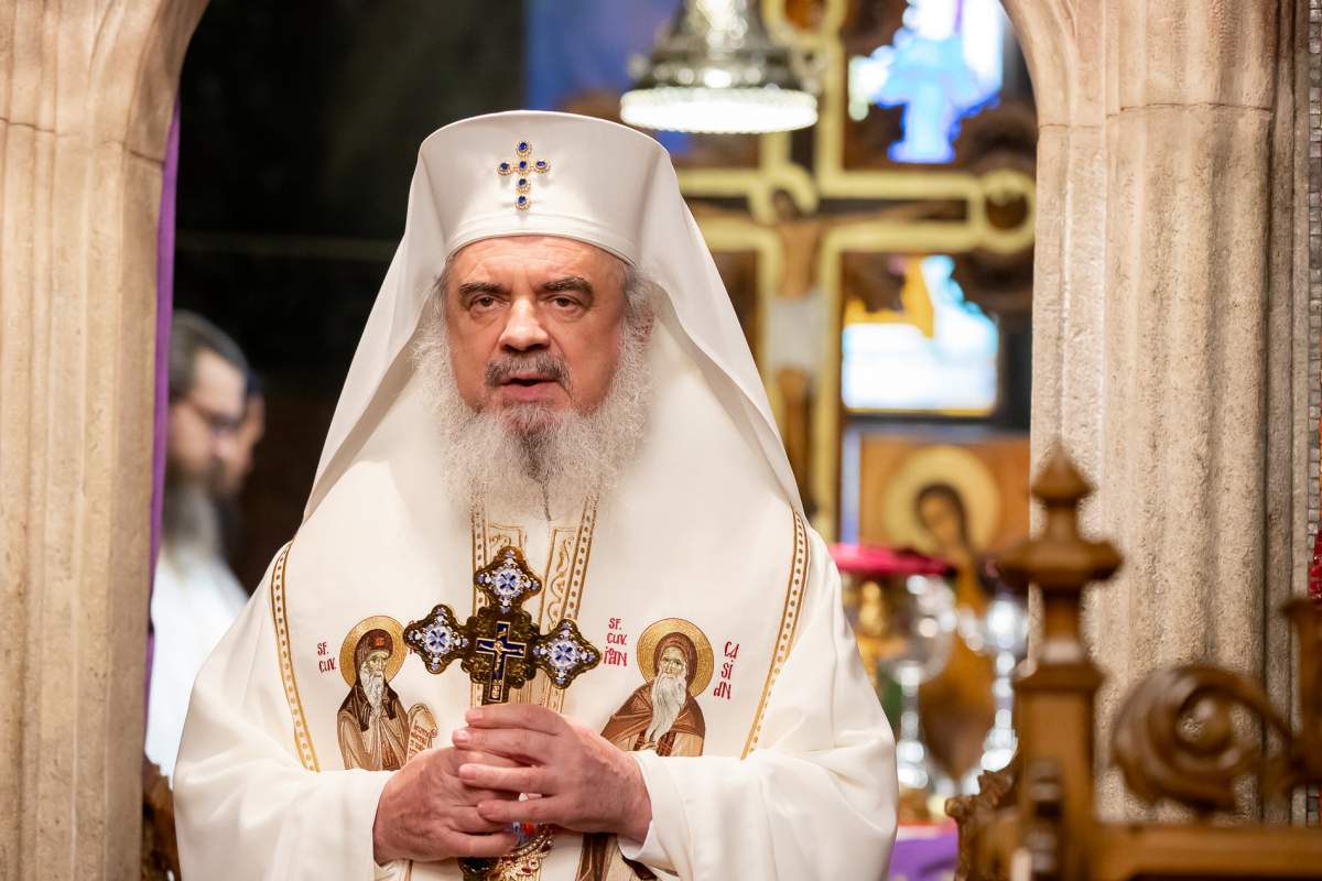 Patriarhul Daniel la slujbă