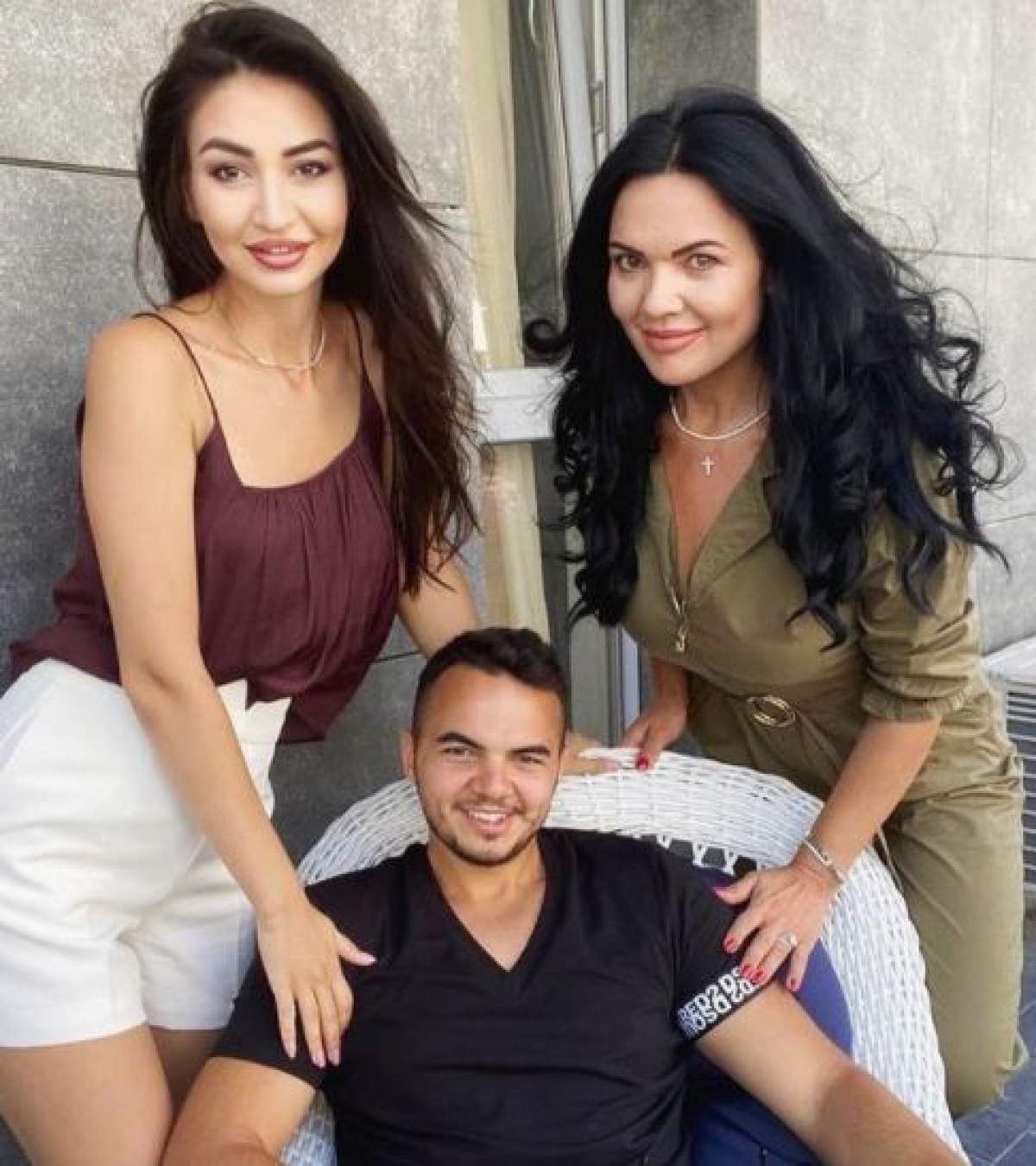Ioana Simion alături de fiul și iubita lui