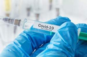 Prima doză din vaccinul anti-Covid-19 de la Pfizer a redus infectările cu 50%! Ce arată studiile