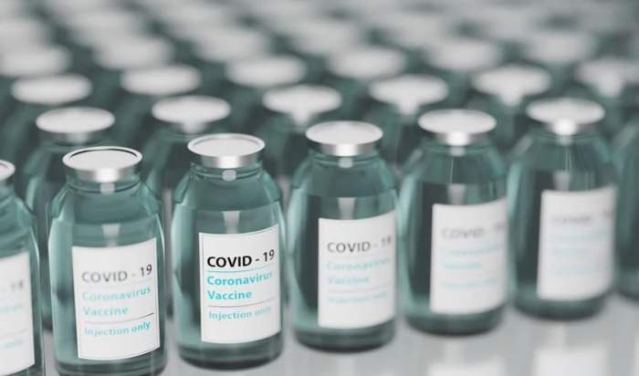 Doze vaccin COVID-19.