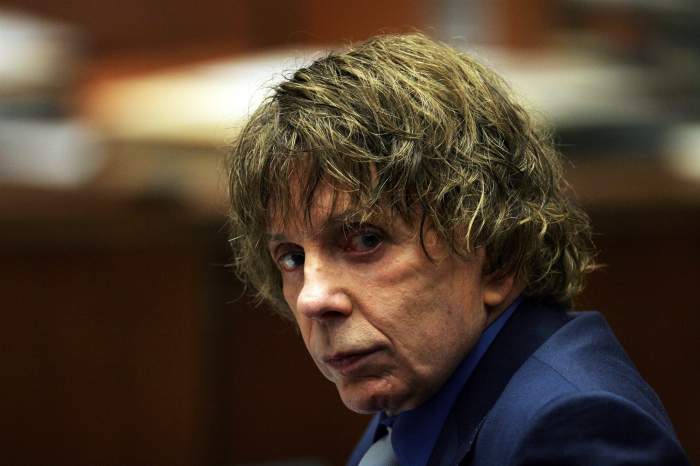 Cine a fost Phil Spector, producătorul care a murit la 81 de ani și ce crimă a comis