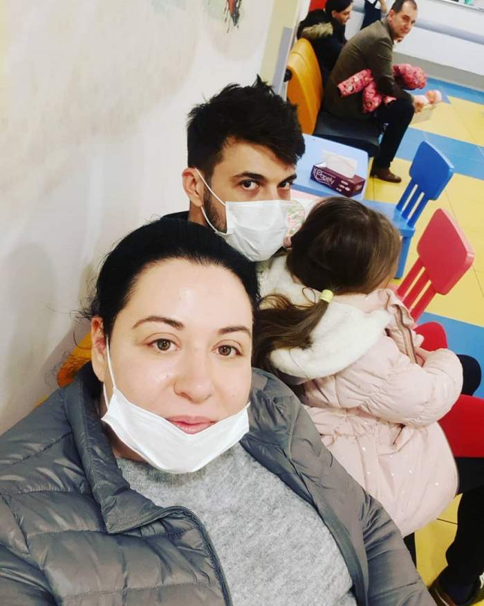 marius elisei si oana roman cu fetita la spital