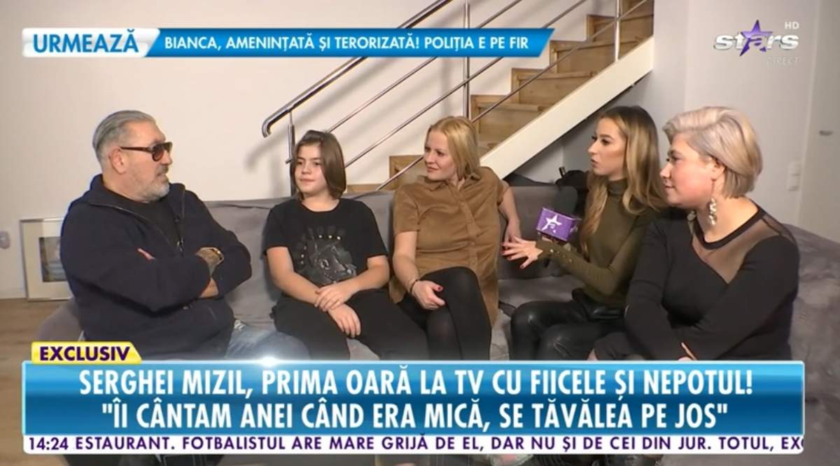 serghei mizil cu familia la tv pe canapea