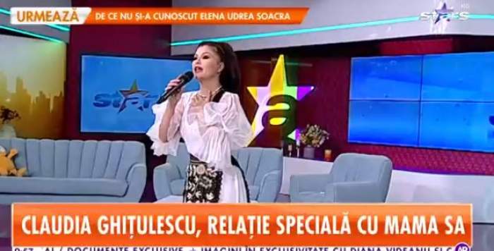 Claudia Ghițulescu, în costum tradițional, cântă și joacă la Antena Stars
