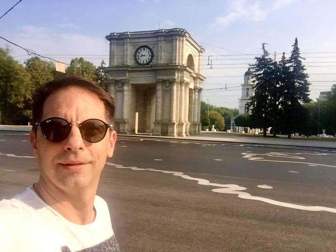 Dan Negru în vacanță.