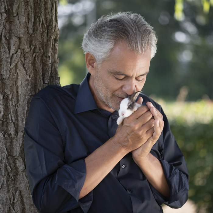 Anchetă în Italia, după ce o ființă dragă lui Andrea Bocelli și-a pierdut viața, înecându-se în mare: „Atât de curând”