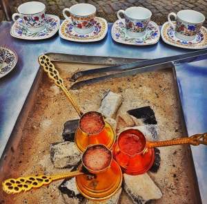 Secretul celei mai bune cafele turcești, la ibric. Chef Cătălin Scărlătescu a explicat totul, pas cu pas / VIDEO