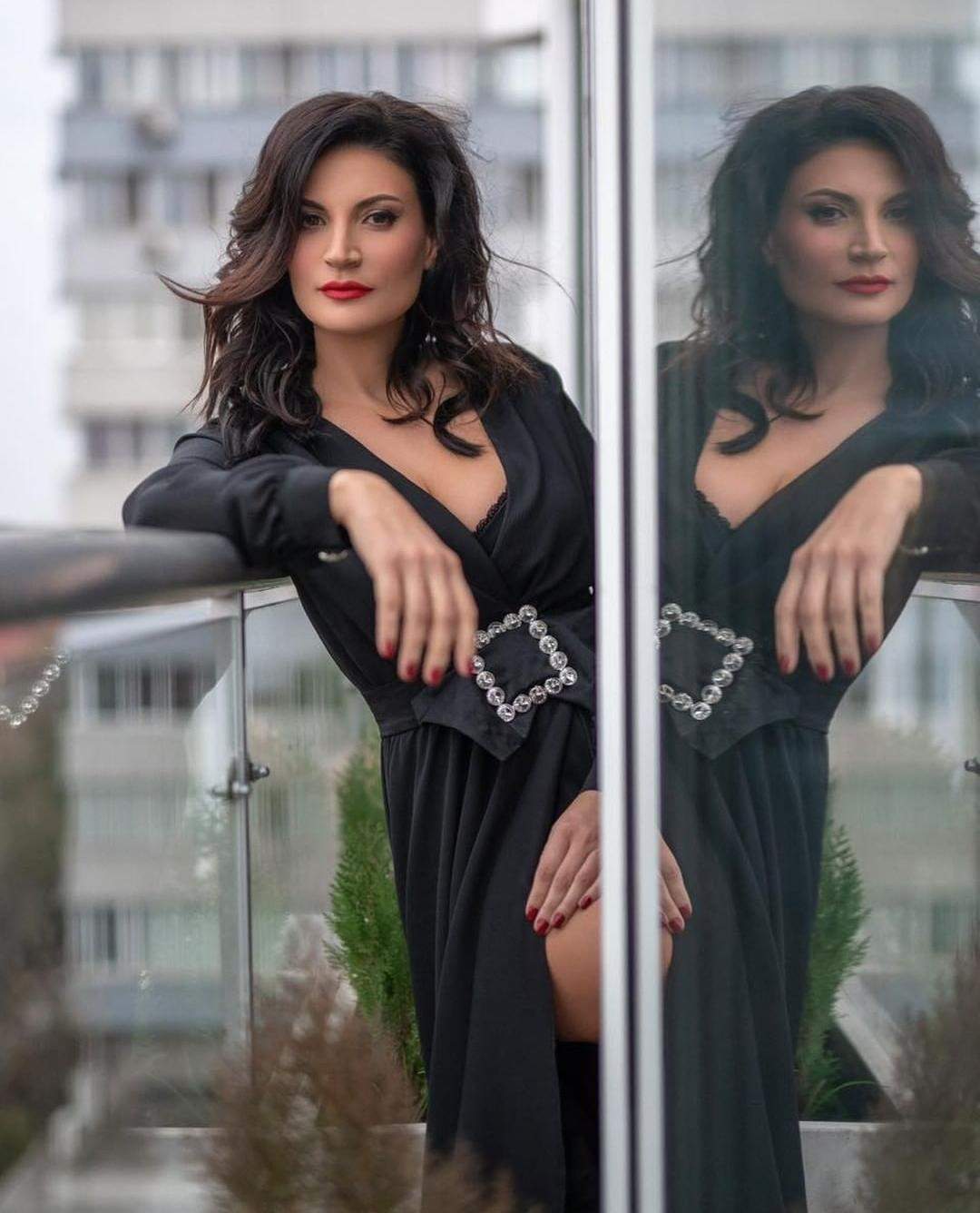 Ioana Ginghină, schimbare de look surprinzătoare în prag de Sărbătoare! Ce cadou de mii de euro și-a făcut actrița, cu ocazia zilei sale onomastice / FOTO