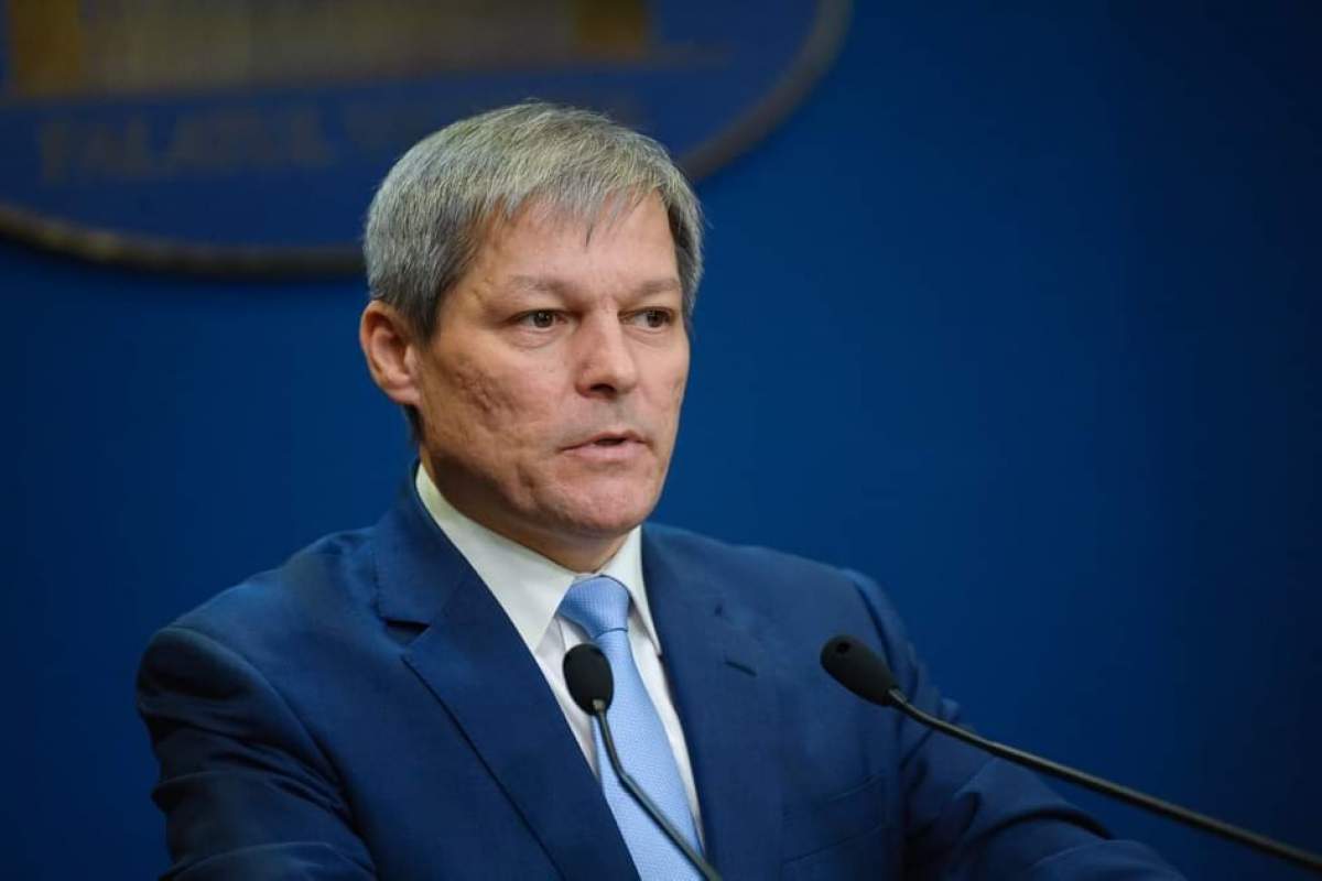 Klaus Iohannis l-a desemnat premier pe Dacian Cioloș, după consulărille făcute cu partidele parlamentare