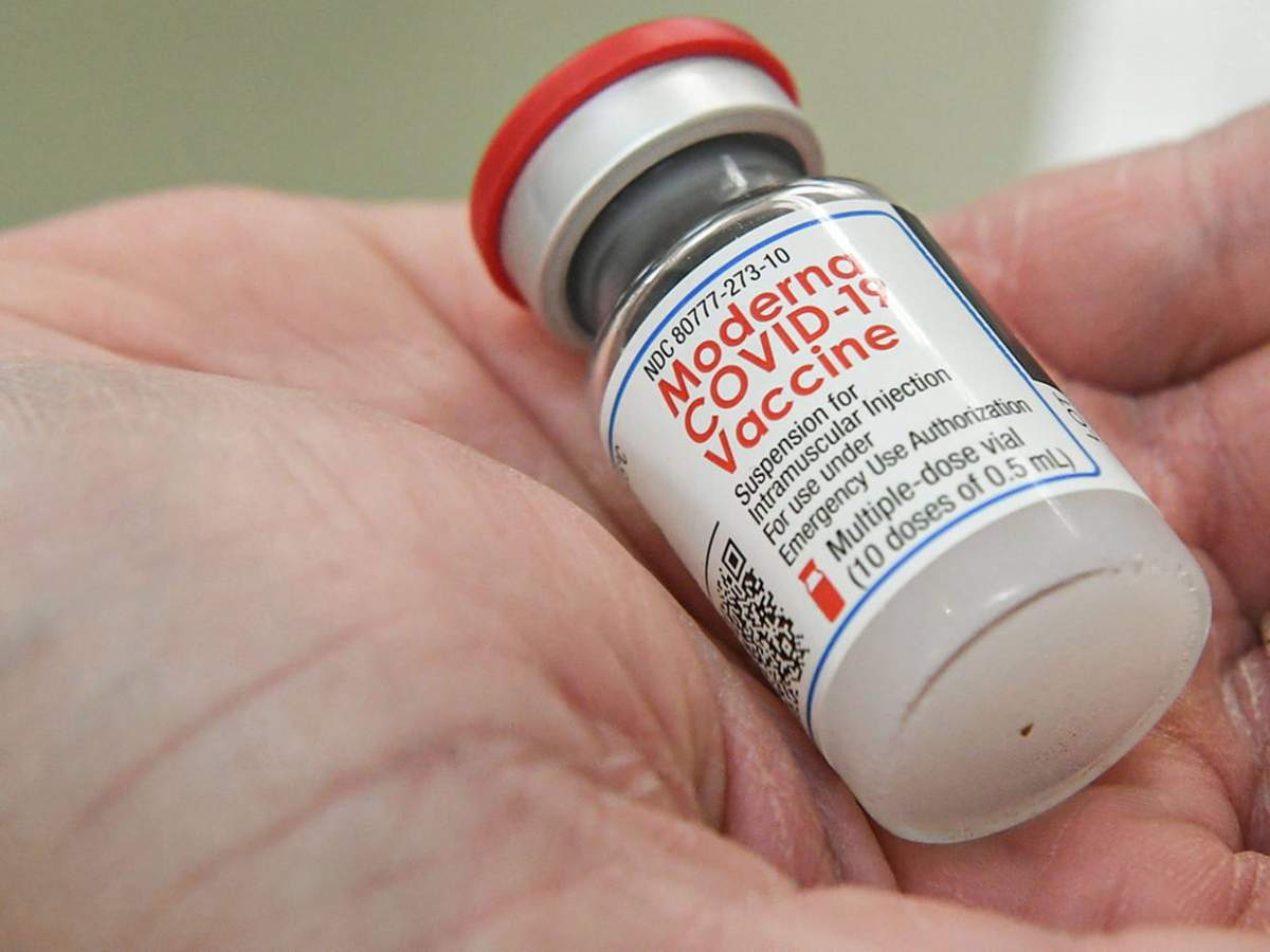Anunț surprinzător făcut de FDA: Dacă ești vaccinat cu două doze Moderna, nu mai ai nevoie de rapel