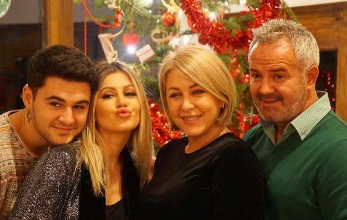 Mario Fresh alături de părinții și sora sa, de Crăciun