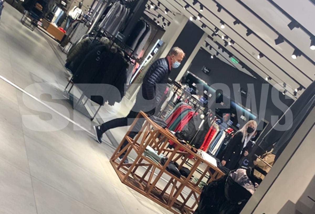 Emil Săndoi îmbină perfect fotbalul cu shoppingul! Ce tabieturi are în timpul liber antrenorul de la Chindia Târgoviște / PAPARAZZI