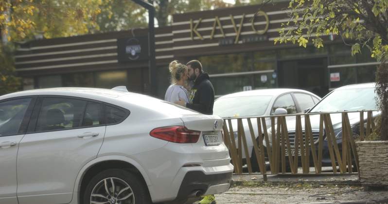 Ramona Olaru și Cătălin Cazacu formează cel mai nou cuplu din lumea showbiz-ului românesc! Primele imagini cu cei doi îndrăgostiți, surprinse de paparazzii Spynews / PAPARAZZI