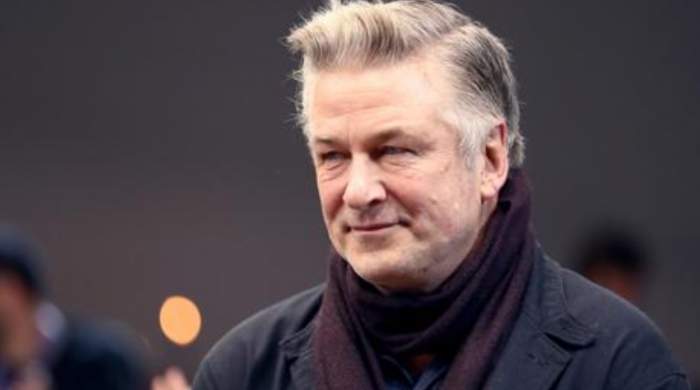 Actorul Alec Baldwin, primele declarații după ce a împușcat doi oameni. Totul s-a întâmplat pe platourile de filmare: ”Inima mea este frântă”