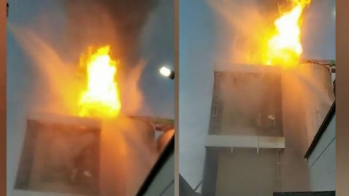 Incendiu puternic la un depozit de cereale din Bacău. Pompierii au intervenit de urgență cu mai multe autospeciale / VIDEO