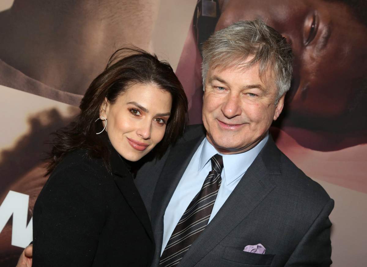 Soția lui Alec Baldwin, primul mesaj public după tragedia de pe platourile de filmare: ”Este imposibil să exprimi cumva șocul”