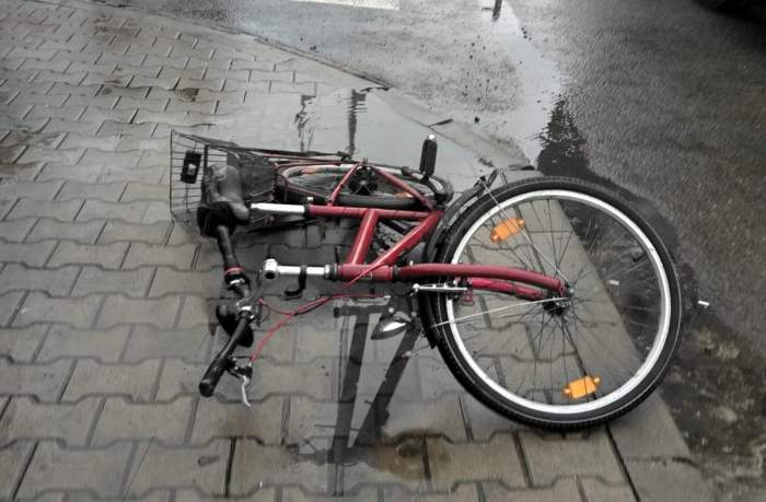 bicicleta pe jos