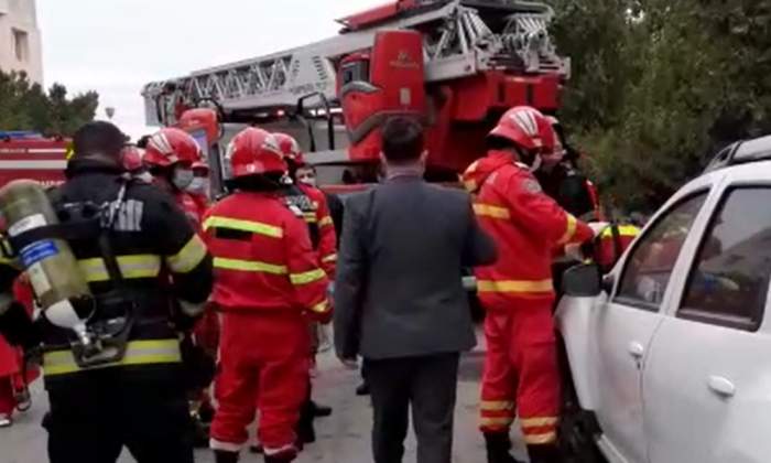 Incendiu de proporții într-un bloc din Balș! Patru persoane au fost intoxicate cu fum și alte 25 au fost evacuate / FOTO