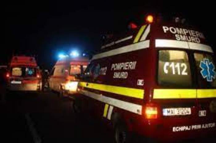 Accident cumplit în Vrancea. Un bărbat a murit, iar două femei au fost grav rănite. Una dintre victime, de 19 ani, a pierdut controlul volanului