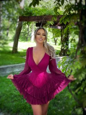 Bianca Drăgușanu a răbufnit pe Internet, după ce a fost acuzată că ar purta haine fake. Cum s-a apărat blondina: “Eu muncesc pentru banii mei și nu am vicii”