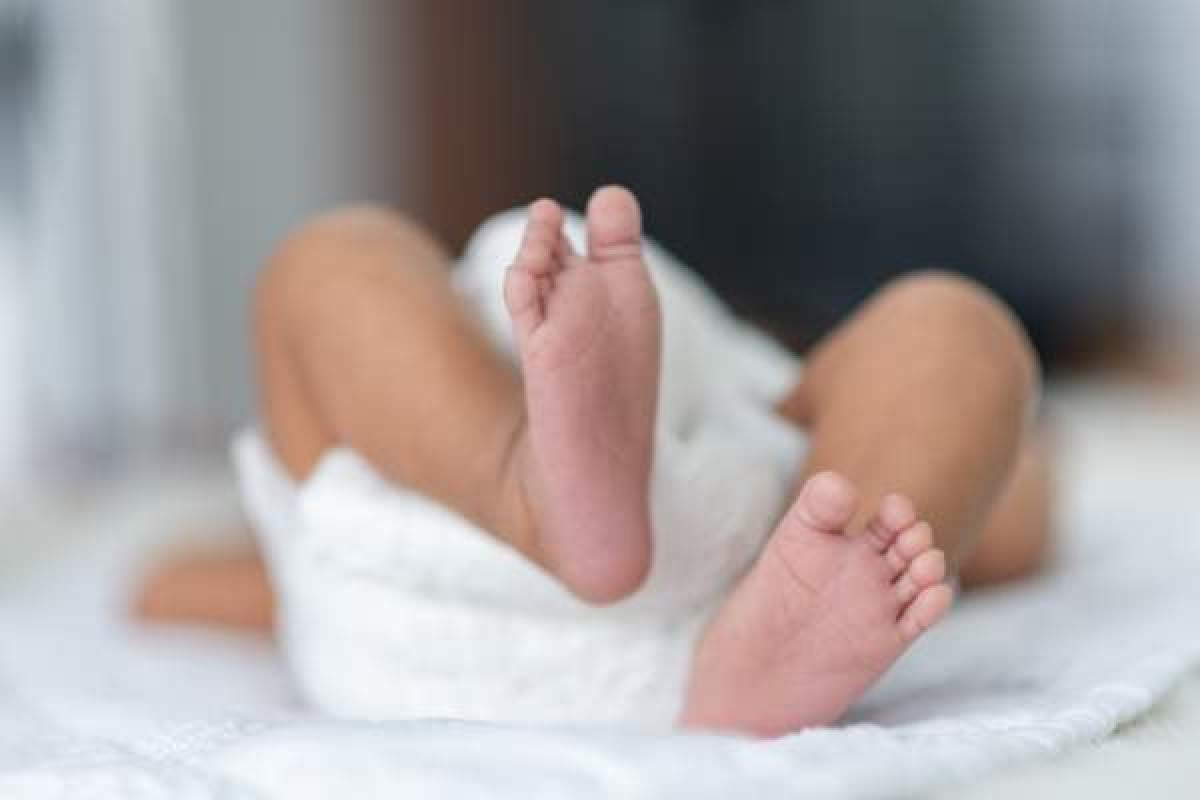 O fetiță de 9 zile a murit de COVID-19, după ce mama sa a contractat virusul în timpul sarcinii. Ce mărturisiri a făcut femeia