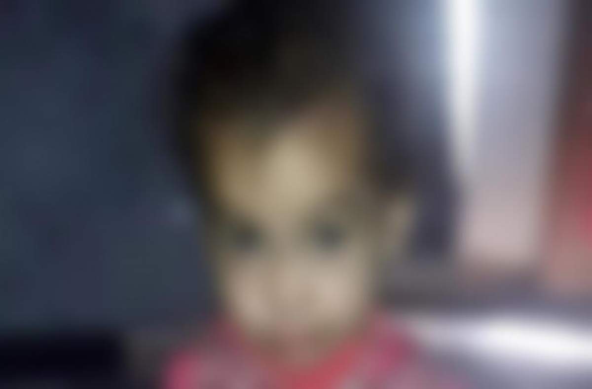 O fetiţă de doi ani a fost omorâtă de verişorii ei de 8, respectiv 13 ani, iar apoi ascunsă. Familia a dat-o dispărută