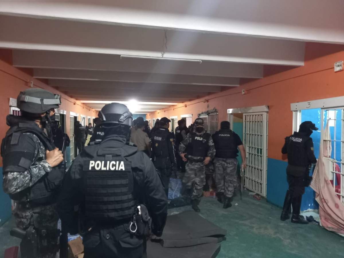 Închisoare Ecuador Masacru într-o închisoare din Ecuador! Cel puțin 58 de persoane au murit, în urma înfruntărilor între bande