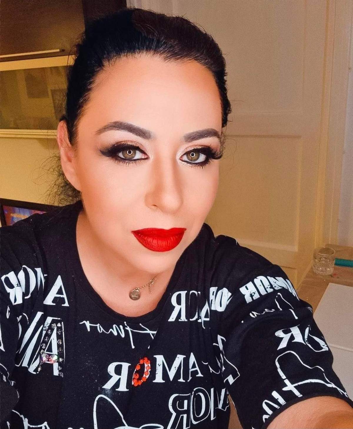 Cum a trecut Oana Roman peste momentele grele Cum a trecut Oana Roman peste momentele grele. Vedeta a avut un ajutor de nădejde: ,,Mi-a alinat anii de singurătate” /FOTO