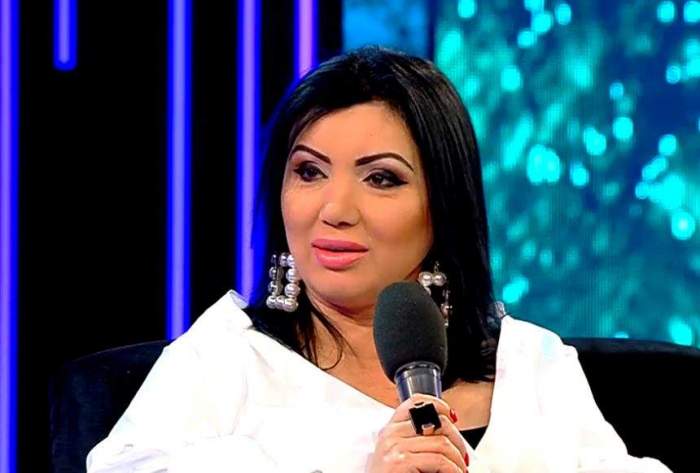 adriana bahmuteanu la xtra night show