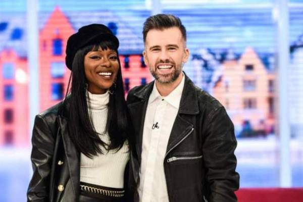 Florin Ristei și Naomi Hedman își duc relația la un alt nivel. Îi va cunoaște juratul de la X Factor pe părinții logodnicei sale: ”Mă duce în Brazilia”