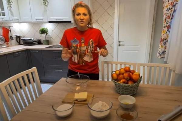Rețeta de tartă cu mere, scorțișoară și cogniac a Mirelei Vaida. Prezentatoarea TV a explicat fiecare pas / VIDEO