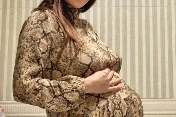 Celia a luat peste 12 kilograme în greutate, în cea de-a doua sarcină. Cum arată artista în aceste momente: "Fetița mea vrea spațiu" / FOTO