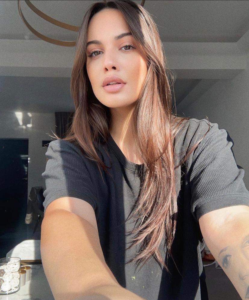 Cu ce probleme s-a confruntat Betty Vișănescu în sarcină. Fiica lui Florin Salam s-a confesat fanilor: ”Mă hidratam cu perfuziile” / FOTO