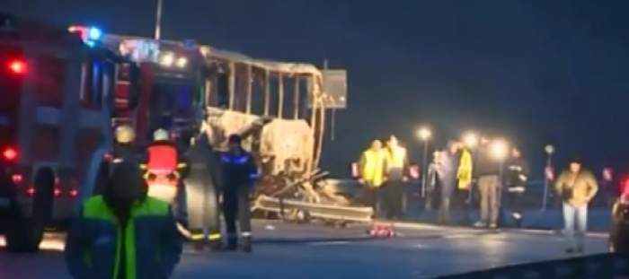 ”Este vina șoferului”. Primele reacții după tragedia din Bulgaria, unde 45 de copii și tineri au murit carbonizați într-un autobuz / FOTO