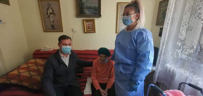 Femeie de 100 de ani din Neamț, vaccinată cu doza trei. Ce mărturisiri a făcut bătrâna imediat după imunizare