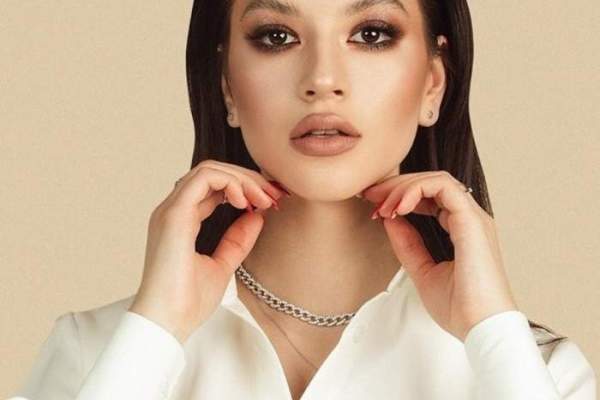 Cum se menține în formă Cleopatra Stratan. Artista le-a povestit totul fanilor de pe Instagram: "Nu prea mănânc" / FOTO