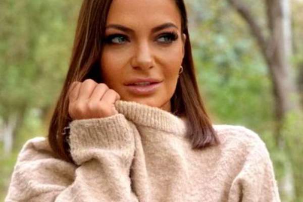 Andreea Antonescu, asaltată de bărbați pe rețelele de socializare. Ce mesaj a primit vedeta de la un urmăritor: "Și eu sunt singur" / FOTO