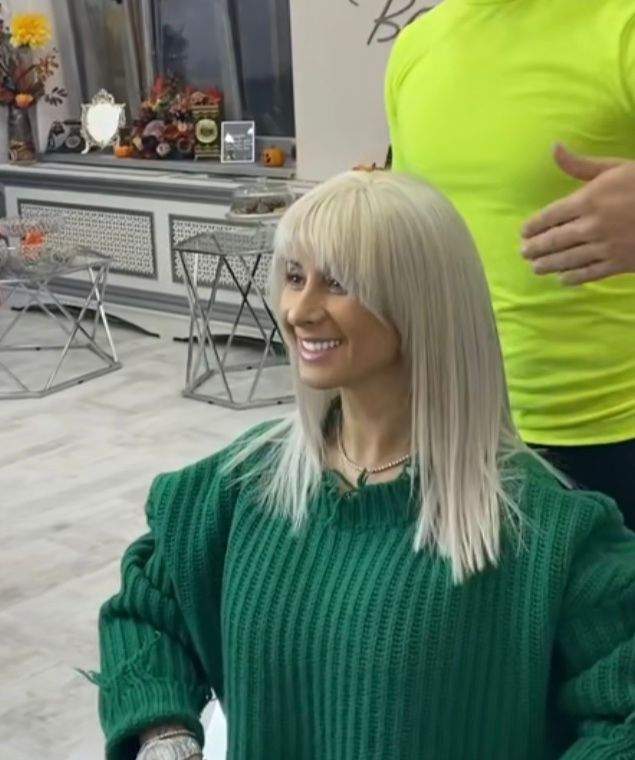 Anamaria Prodan s-a făcut blondă! Sexy impresara este de nerecunoscut cu noul look: ''Părul meu frumos” / FOTO