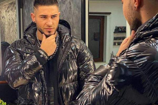 Cum arăta Bogdan Mocanu în clasa a 9-a! Artistul este de nerecunoscut: "Mai am câteva" / FOTO