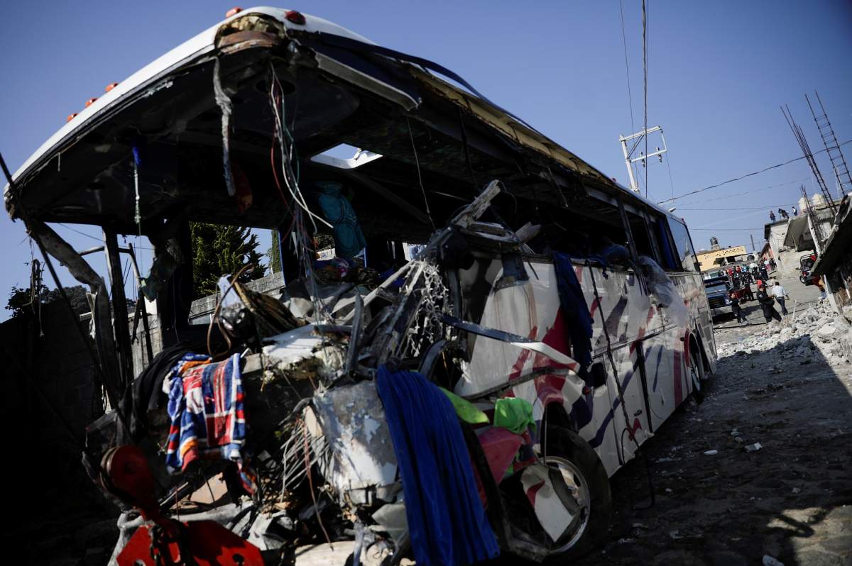 Accident tragic în Mexic. Cel puțin 19 oameni au murit, iar 32 au fost grav răniți, după ce un autocar s-a izbit de o cas