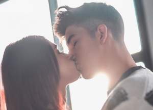 Ioana Ignat și iubitul ei, Sebastian Dobrincu, s-au împăcat. Cei doi s-au afișat sărutându-se pe Instagram