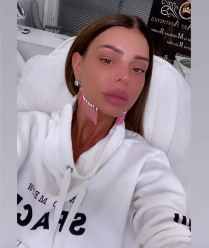 Ana Maria Mocanu, selfie în clinică