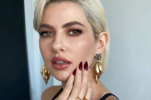 Lidia Buble, fotografie rară cu cea care i-a dat viață. Cum arată mama artistei: "M-am trezit cu gândul la ea" / FOTO