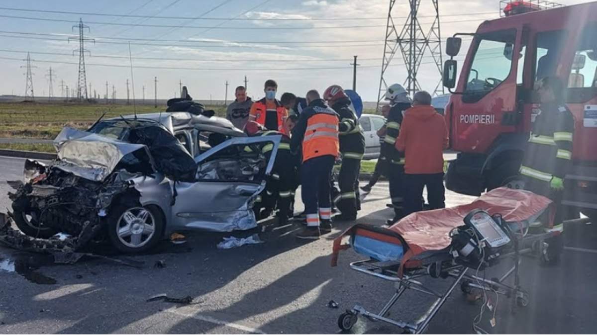 Două persoane au murit în urma unui accident rutier la Roşiori de Vede. În aceste momente, traficul rutier este blocat / FOTO