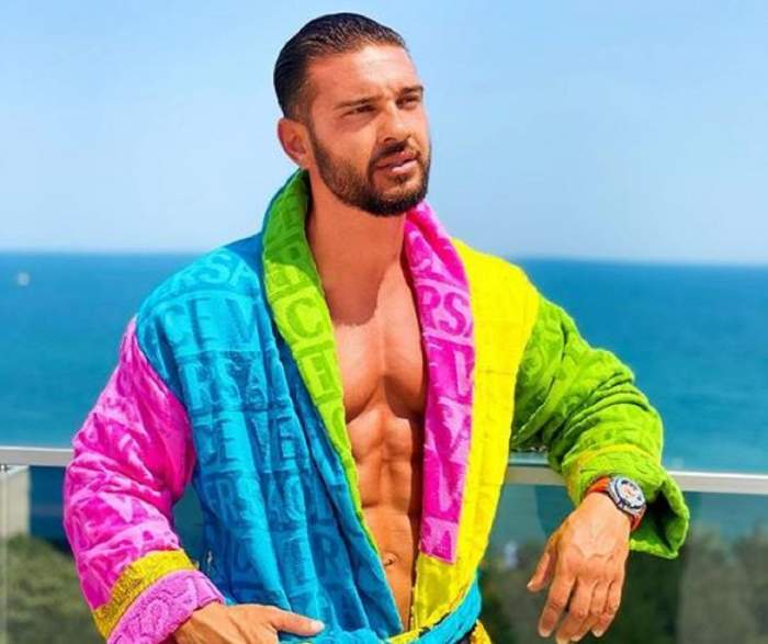 Dorian Popa, în halat colorat